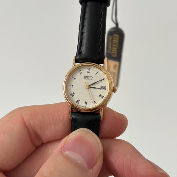 90s roman gold ladies quartz (deadstock)
