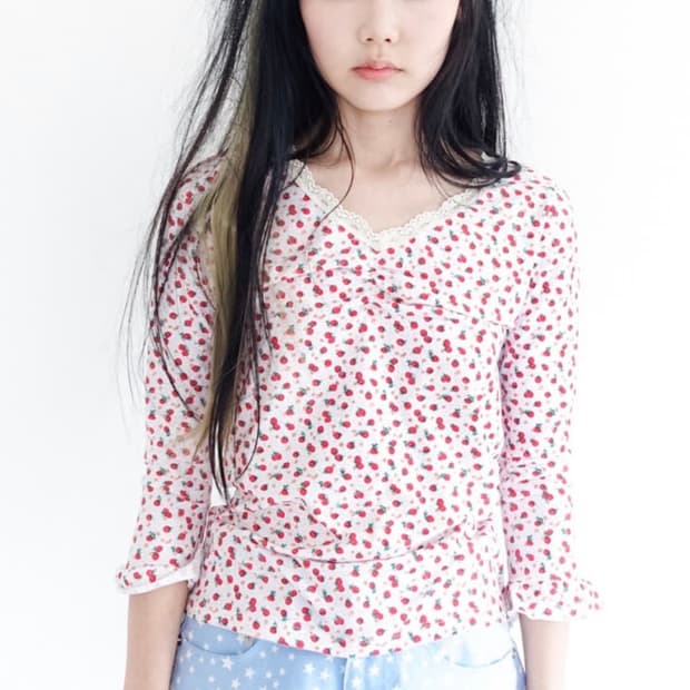 샵페어리 little strawberry lace top white