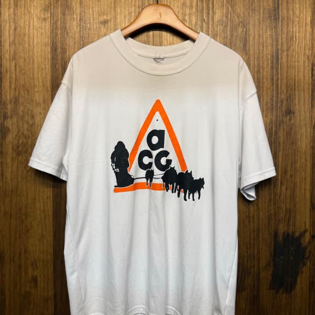 Nike ACG a printed t-shirt