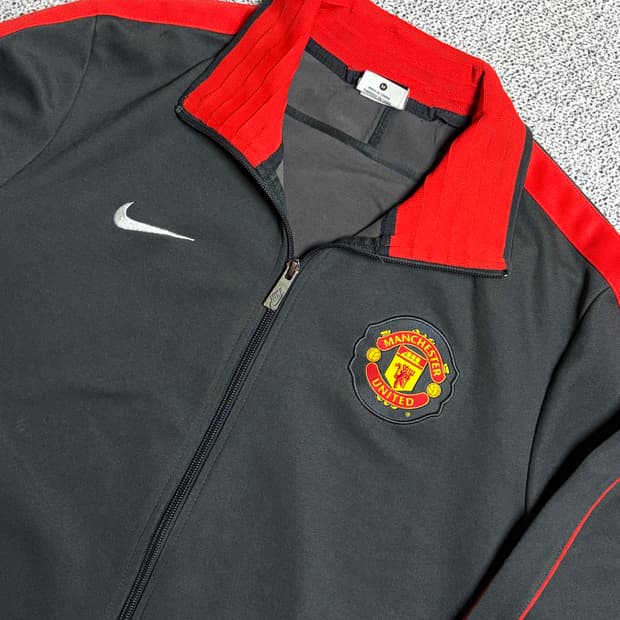 나이키 맨유 트랙탑 