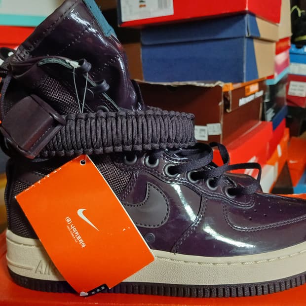 나이키 에어포스 하이 SF 230 새상품 