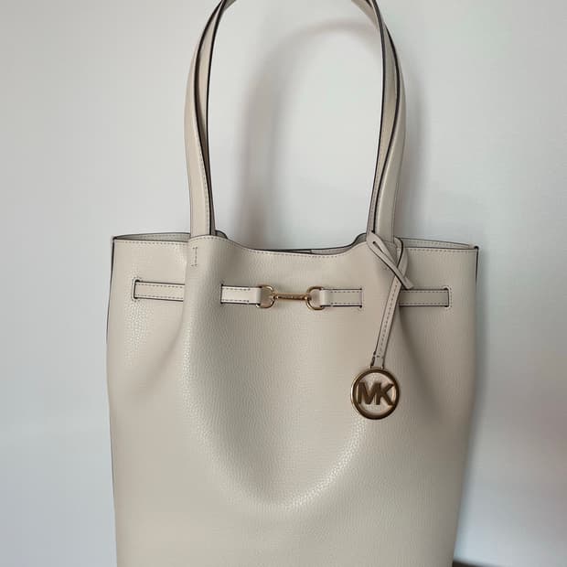 (새제품) 마이클코어스 칼슨 라지 토트 겸 숄더백