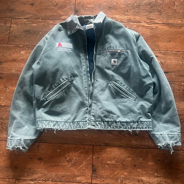 칼하트 j97 디트로이트 모스그린 Xl 팝니다