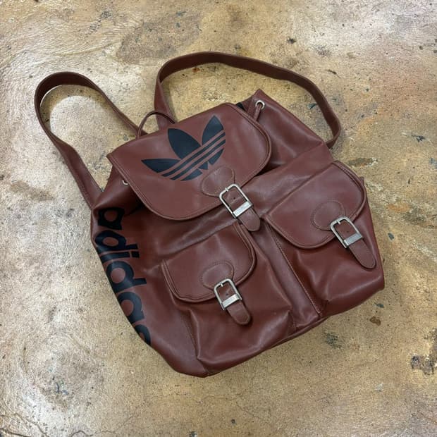아디다스 빈티지 브라운 파이어버드 레더 복조리 미니 백팩