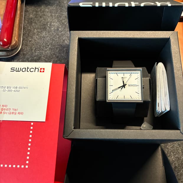 OS) 스와치 왓이프 컬렉션 블랙