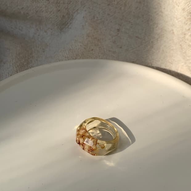 Flower translucent ring