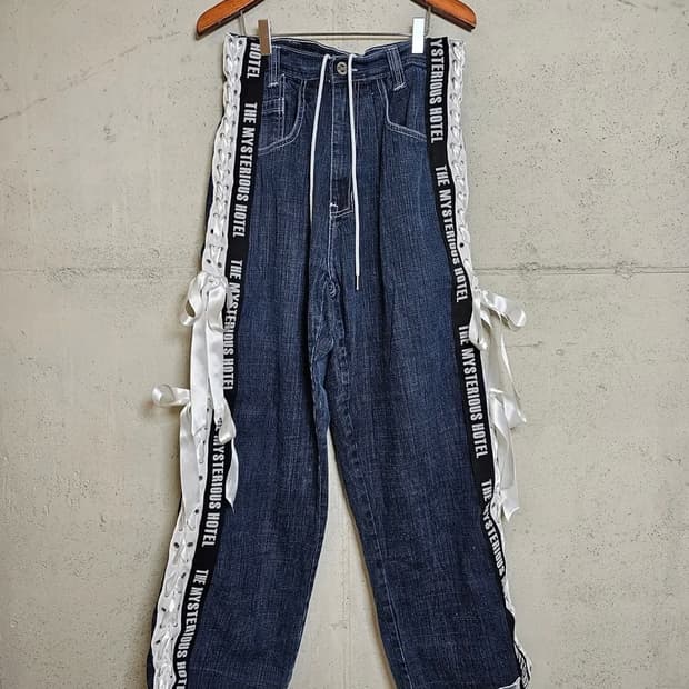 더미스테리어스호텔 커스텀 웨딩 데님팬츠