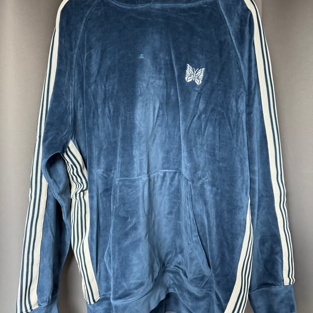 니들스 벨루어 마린블루 후드