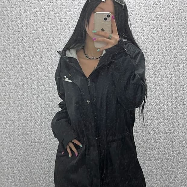 나이키 올드스쿨 스트링 슬림핏 양털 패딩 S C06850