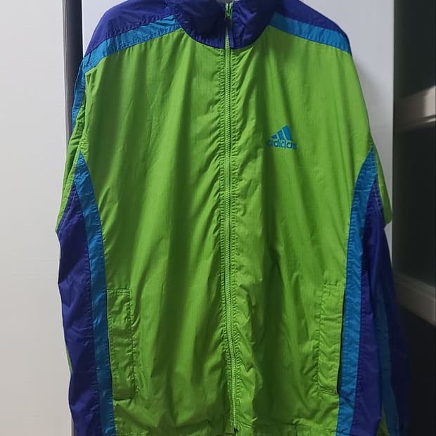 아디다스 바람막이 M