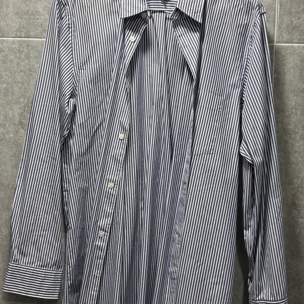 꼼데가르송 셔츠 L 사이즈 팝니다.