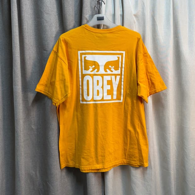 [110] 오베이 OBEY 백로고 반팔 라운드 티셔츠