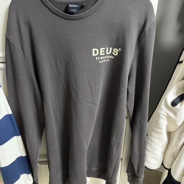 데우스 맨투맨 L