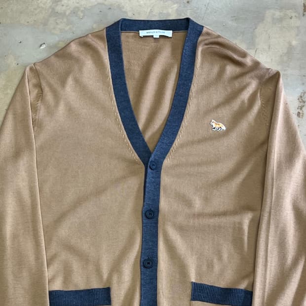 XL 메종키츠네 브이넥 브라운 폭스 가디건 