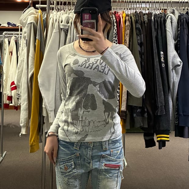 M)Lead 빈티지 여성 해골 프린팅 롱슬리브(이염)