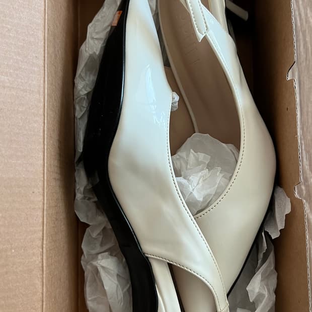 [새상품] 사뿐 로일즈 슬링백 스틸레토 6cm 220