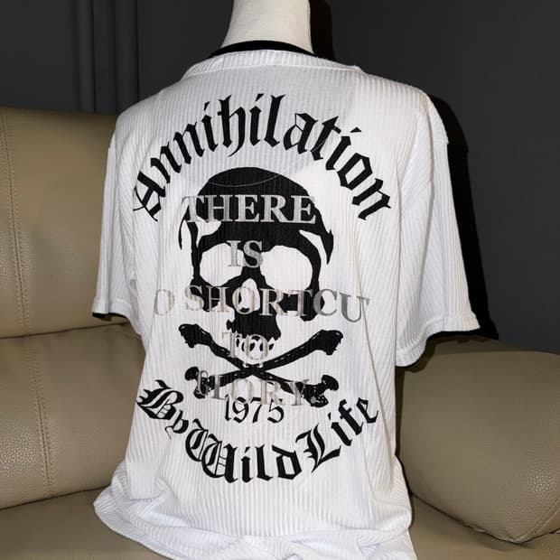 layered detail back skull tee