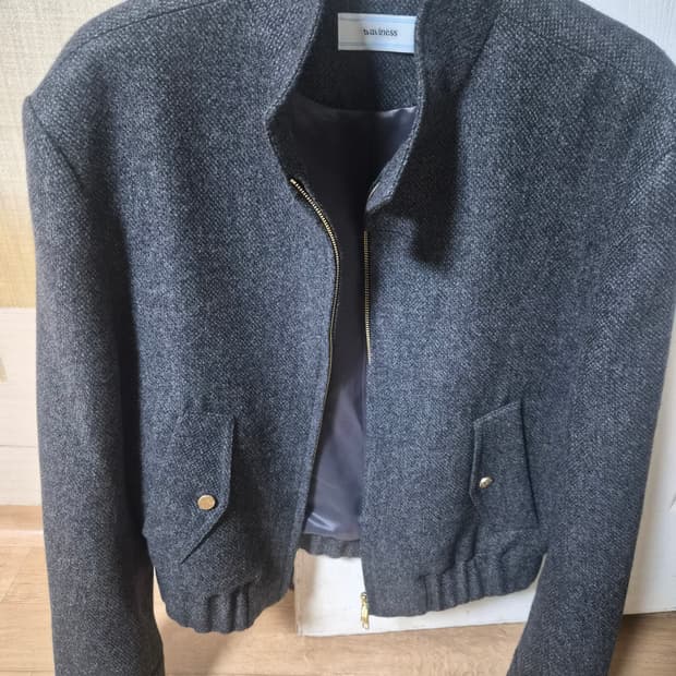 웨이비니스 울크롭 자켓 2사이즈