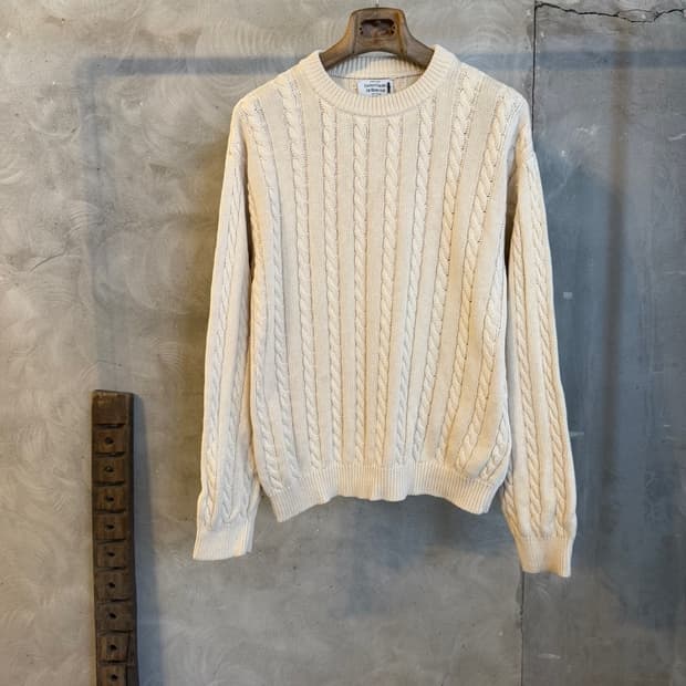 베네통 케이블 니트 105