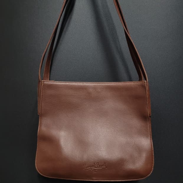 MARGARET HOWELL 마가렛호웰 빈티지 레더 숄더백