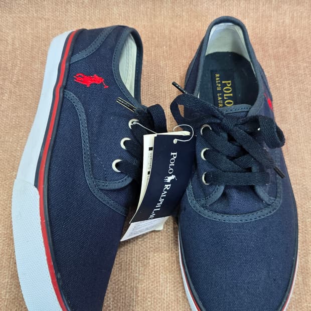 폴로랄프로렌 새상품  225mm-  여자 운동화