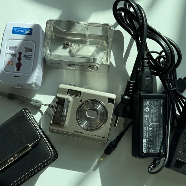 후지필름 파인픽스 F450