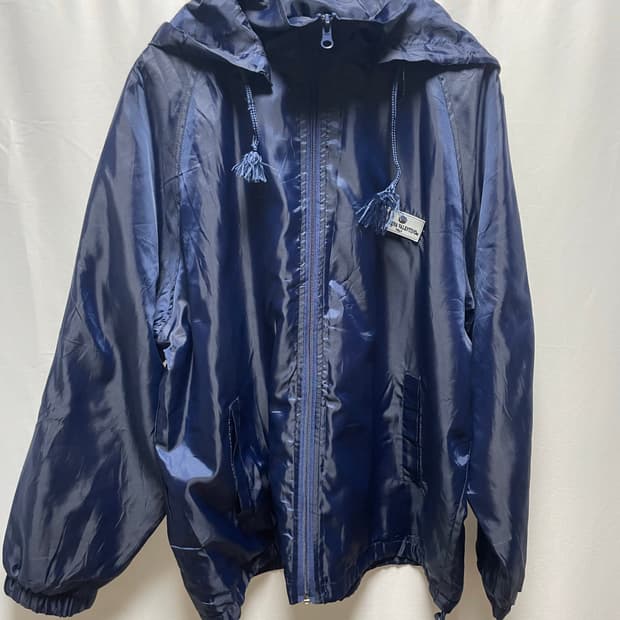 사브리나 발렌티노 기모 바람막이