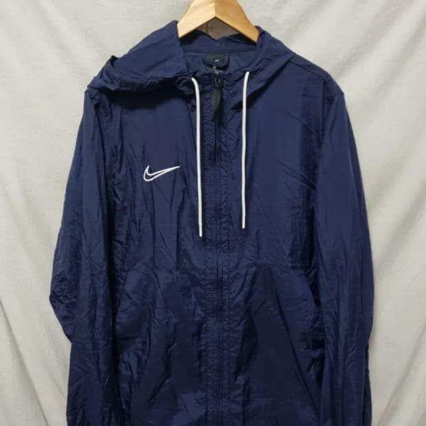 나이키 바람막이 105