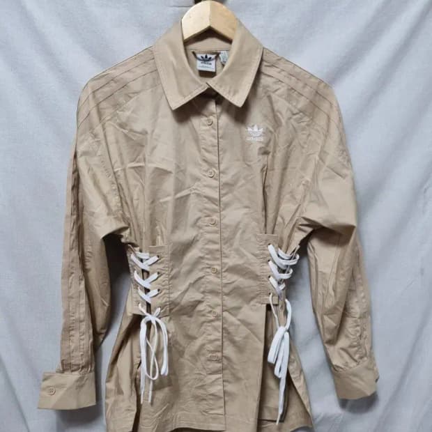 아디다스 코르셋 베이지 셔츠 90