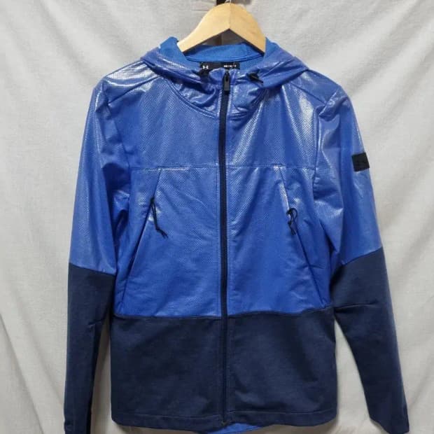 언더아머 바람막이 자켓 M