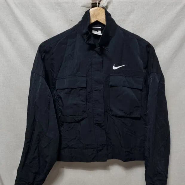 나이키 크롭 바람막이 자켓 XS