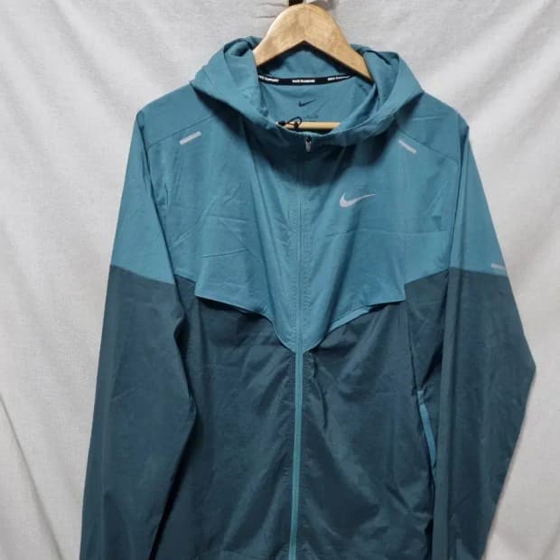 나이키 런닝 바람막이 XL