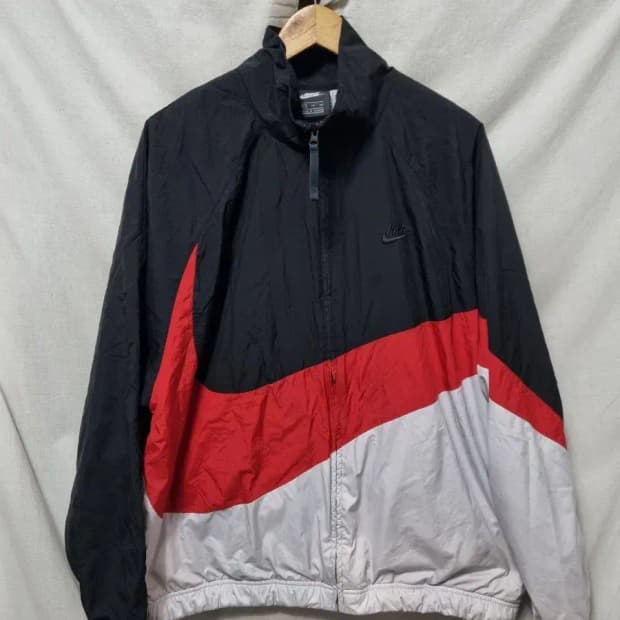 나이키 빅로고 바람막이 110