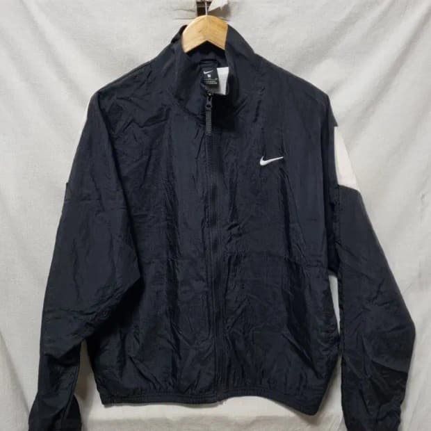 나이키 블랙 바람막이 자켓 105