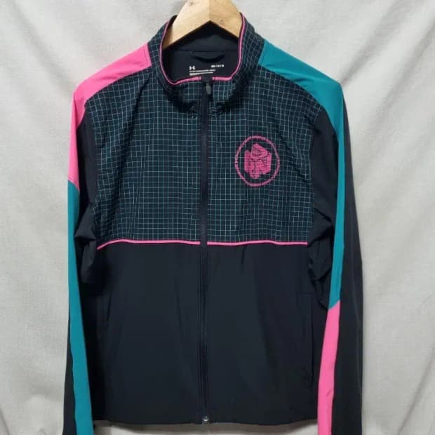 언더아머 런닝 바람막이 자켓 M