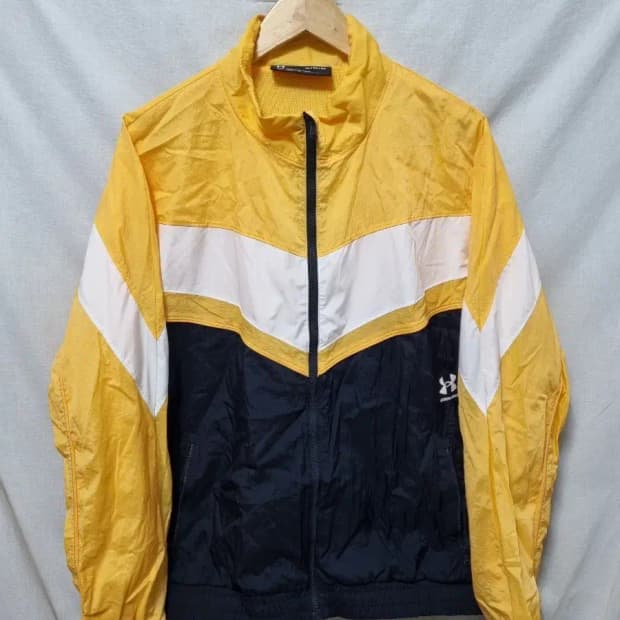 언더아머 바람막이 자켓 105