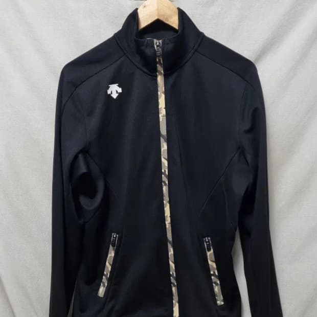 데상트 기능성 집업 자켓 L