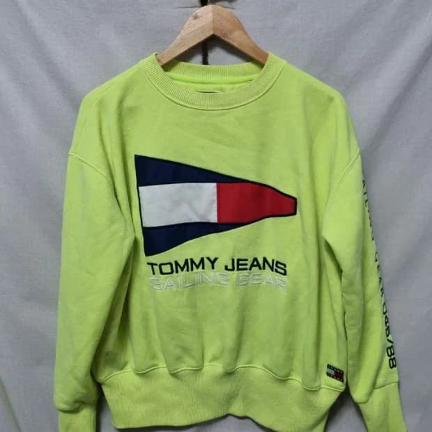 타미힐피거 맨투맨 S