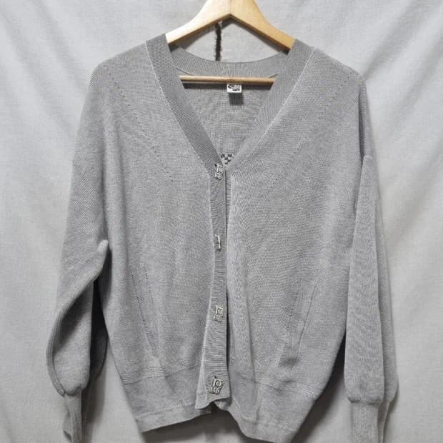 오즈세컨 브이넥 니트 가디건 85