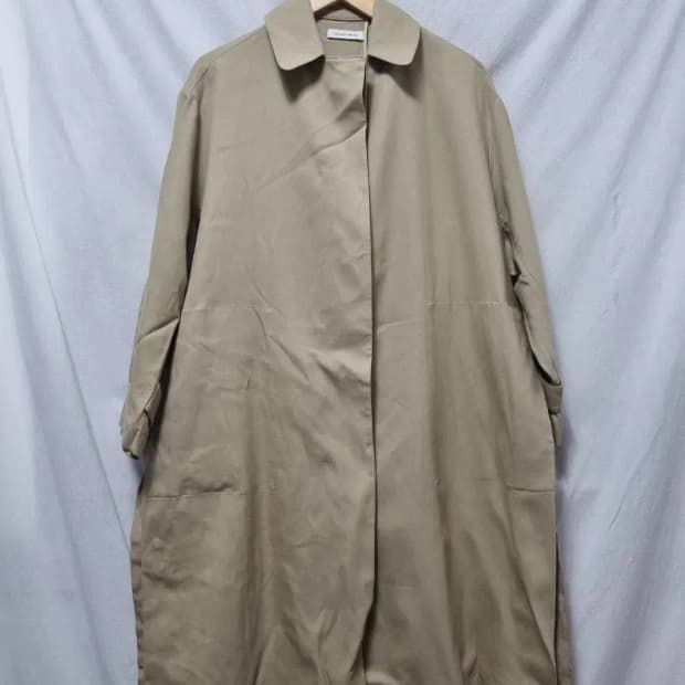 더캐시미어 베이지색 하프컷 코트 M