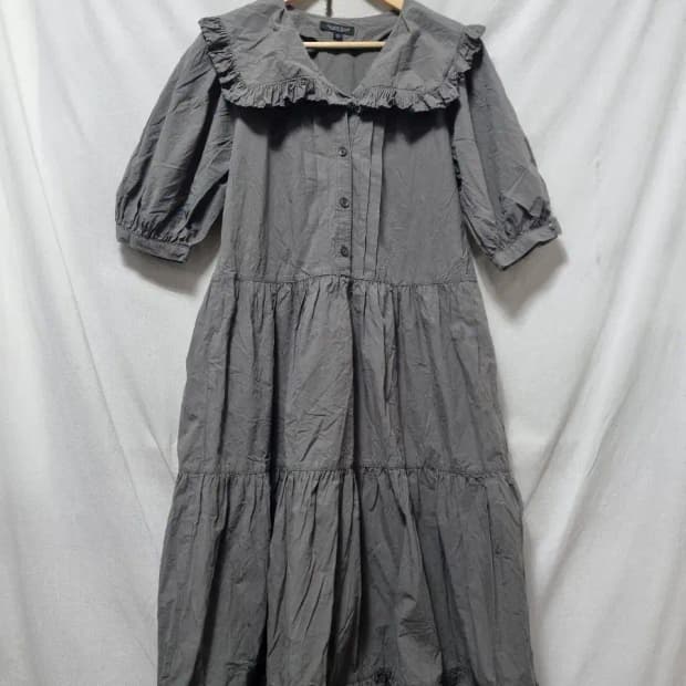 써스데이아일랜드 카키그레이 프릴 칼라 롱 원피스 S