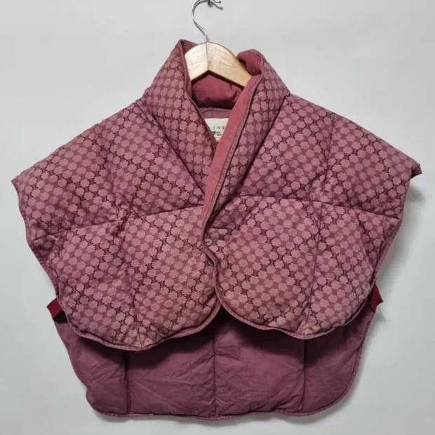 셀린느 마카담 패턴 숄 패딩 조끼 F