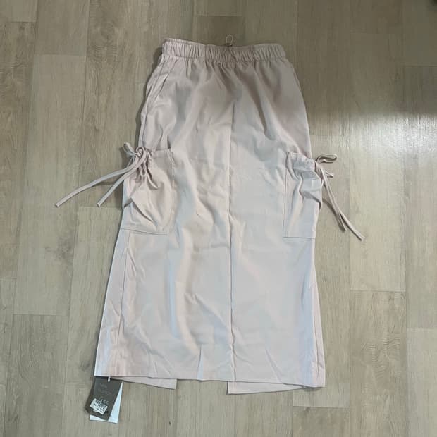 핑크 리본 롱스커트