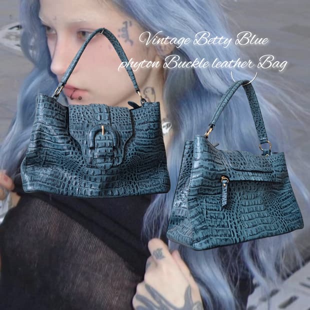 Vintage Betty Blue phyton Buckle leather