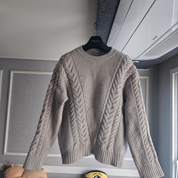 [거의 새것] 시스템옴므 니트 스웨터 티셔츠 100