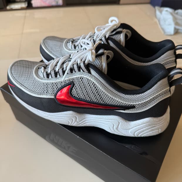 나이키 에어 줌 스피리돈 285