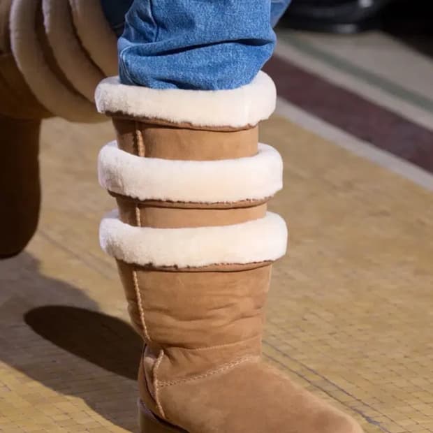 (초레어) 18FW 와이프로젝트  x 어그  레이어드 카멜 부츠