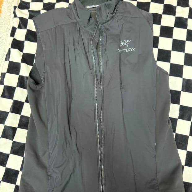 아크테릭스 조끼