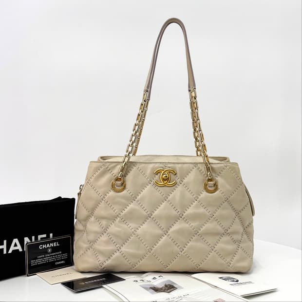 [감정완료] 샤넬 스티치 체인 여성 숄더백