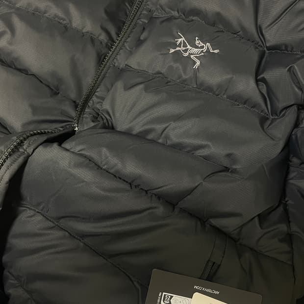 새상품 25FW 아크테릭스 토륨 후디 블랙